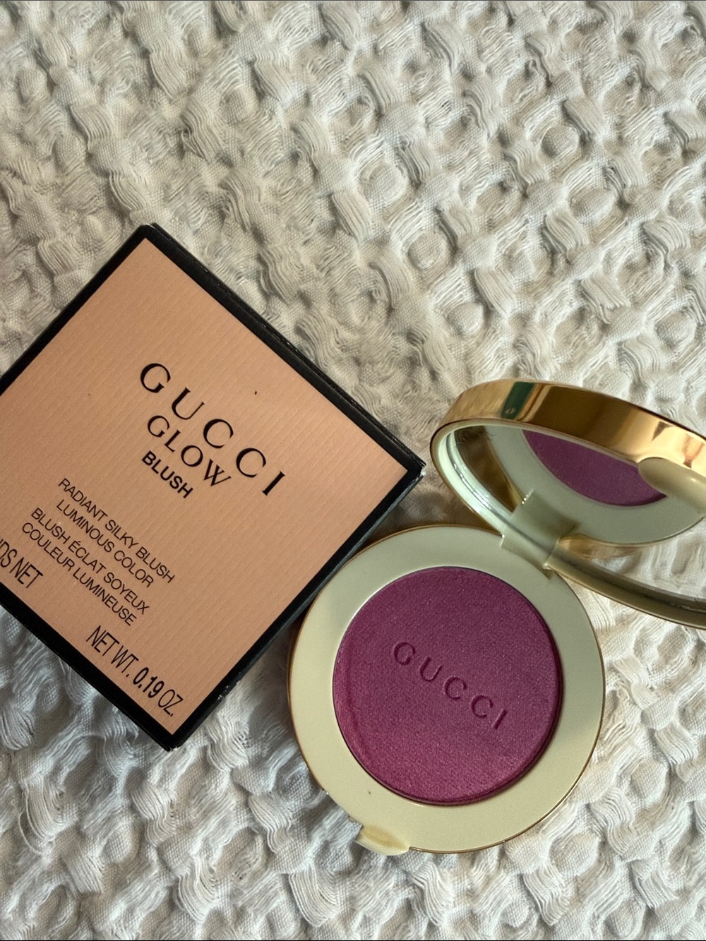 S Gucci Glow Blush in Arctic Rose 01 - NIB Retails $49 - Picture 3 of 4